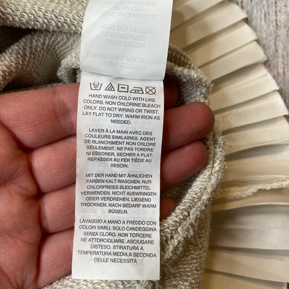 𝅺J. Crew Ruffle-Hem Sweatshirt Size Small - Picture 8 of 10